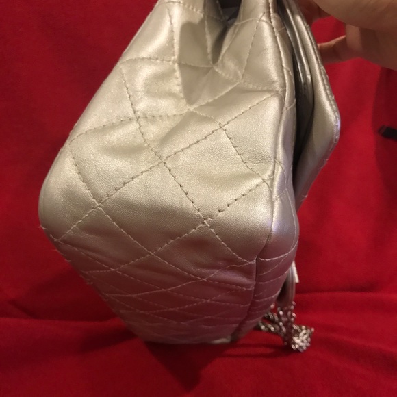 Chanel Reissue Jumbo Metallic Silver Bag - Picture 4 of 8